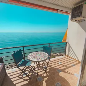 https://santa-clara-blue-horizon-front-line-apartment.1costadelsol.com