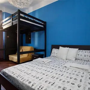 colorful-apt-in-milano.italymilanhotels.net/